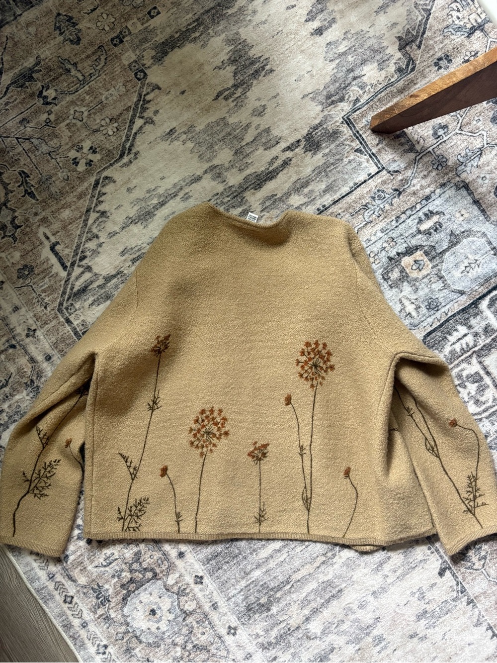 Vintage wool Talbots dandelion floral sweater size M - Picture 7 of 8